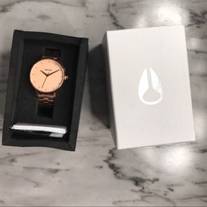 Gold / Rose Gold NIXON watch Kensington